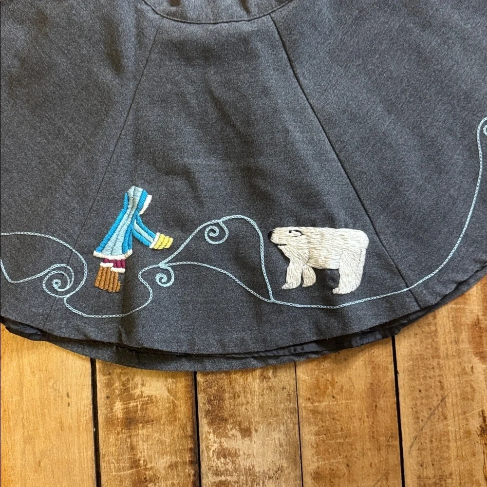GAP Gray skirt 2T Vintage twirl skirt Embroidered winter lined